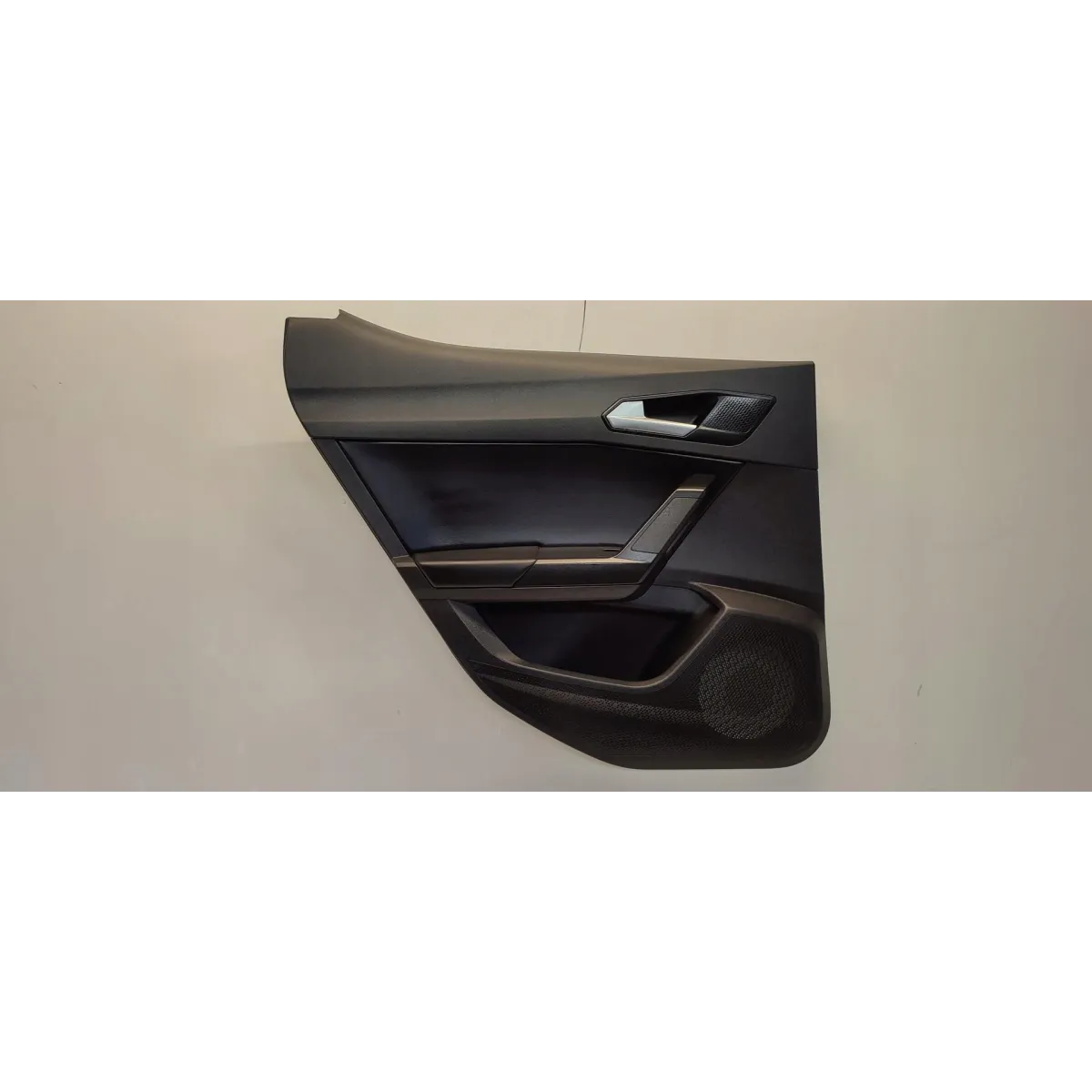 SEAT LEON IV BOCZEK DRZWI LEWY TYŁ 5FA867211C