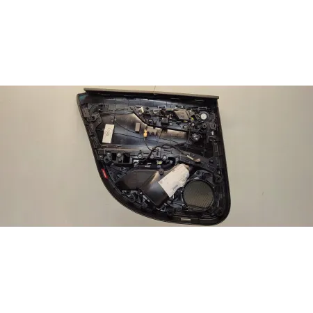AUDI A4 B9 BOCZEK DRZWI PRAWY TYŁ 8W0867318