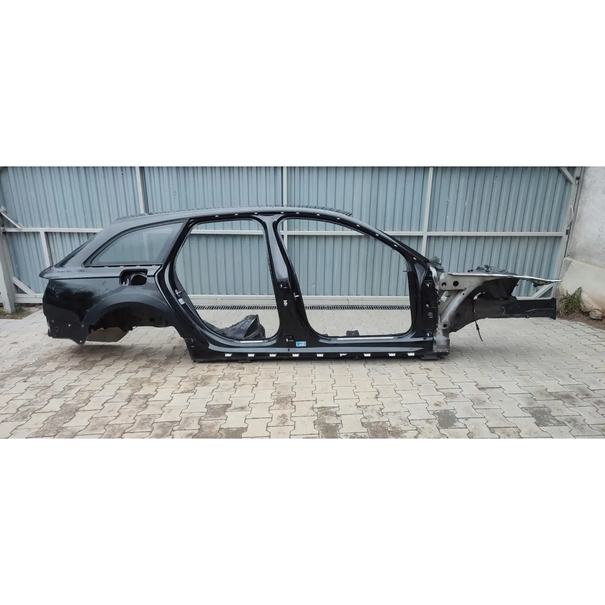 AUDI A6 C7 ĆWIARTKA PODŁUŻNICA PRAWA SŁUPEK PRÓG BOK
