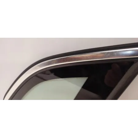 VOLVO V40 II SZYBA PRAWY TYŁ 31386779
