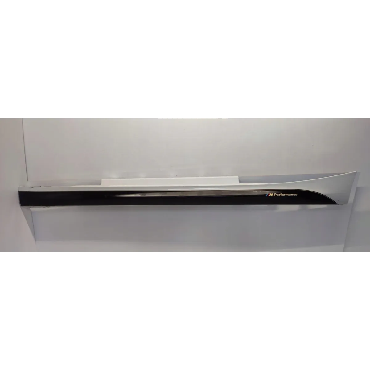 BMW F22 LISTWA PROGOWA LEWA M PERFORMANCE 7780568