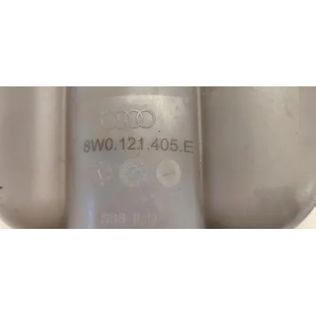 AUDI A4 B9 ZBIORNICZEK WYRÓWNAWCZY 8W0121405E