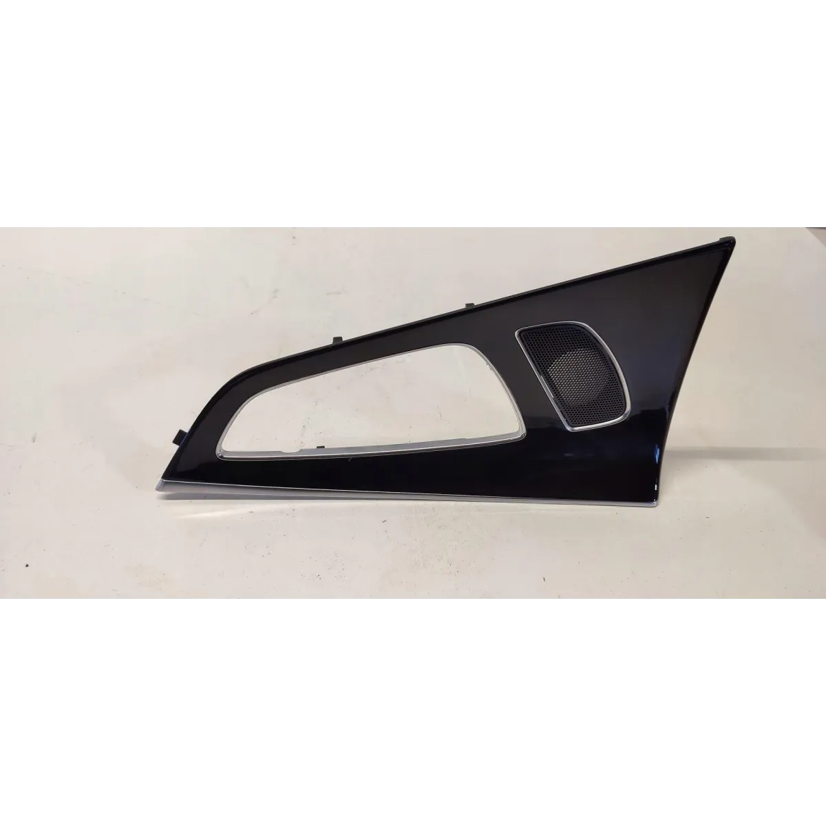 AUDI A7 4G LISTWA DEKOR DRZWI PRAWY TYŁ 4G8867420AC