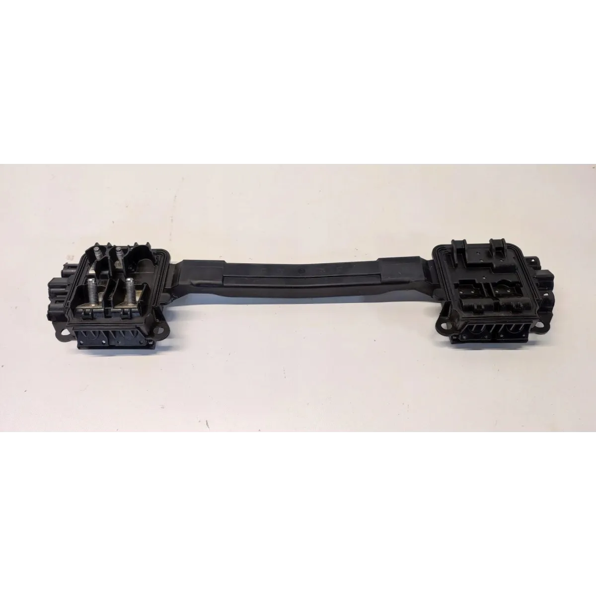 MERCEDES W205 KLEMA MOCOWANIE A2055452000