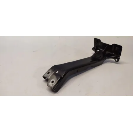 AUDI A3 8Y WSPORNIK BŁOTNIKA LEWY PRZÓD 8Y0821137