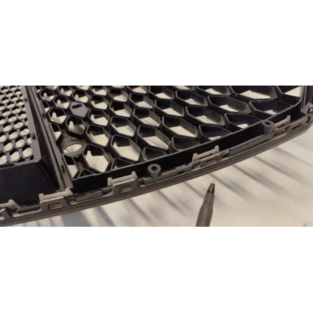 AUDI A7 4G GRILL ATRAPA ZADERZAKA PRZÓD