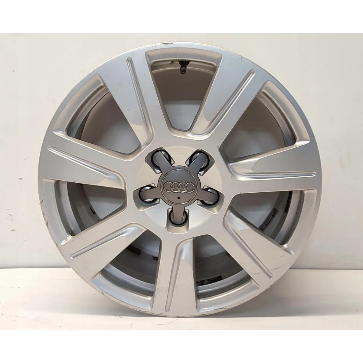 AUDI A6 C6 FELGA 17' 4F0601025CB