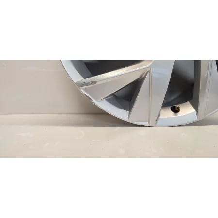 VW TIGUAN II ALLSPACE FELGA 18'' 5NN601025P