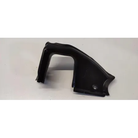AUDI A5 8W OSŁONA ZAWIASU KLAPY LEWY TYŁ 8W8827279