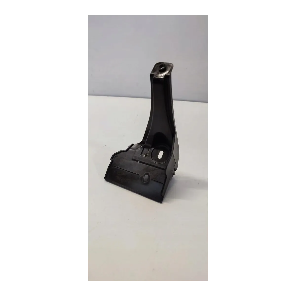 AUDI A8 D4 WSPORNIK PASA PRZEDNIEGO 4H0807139A