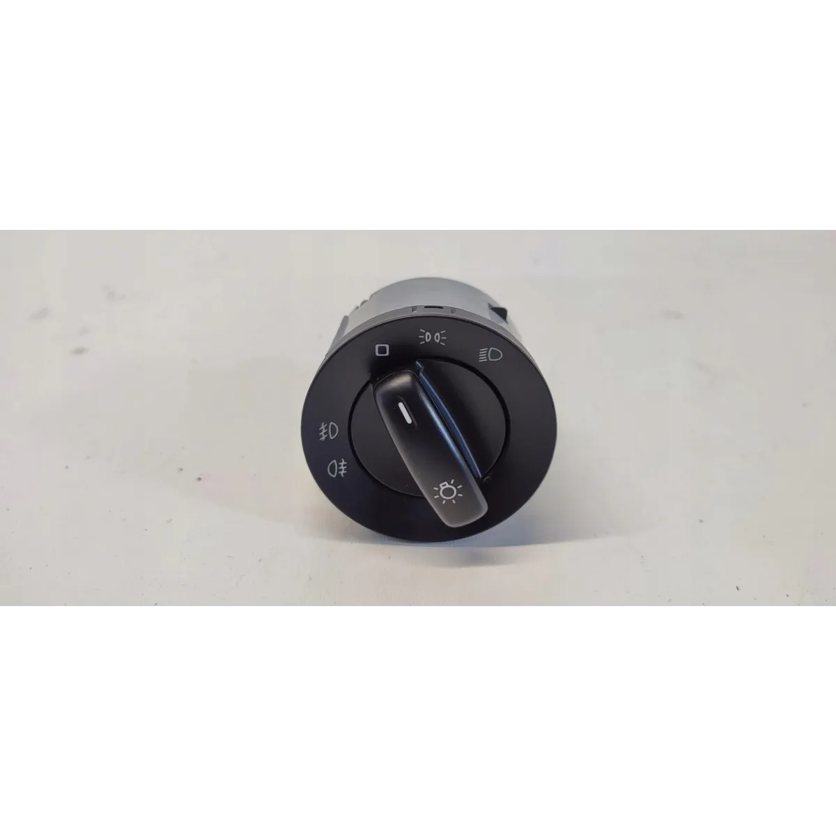 SKODA YETI PRZEŁĄCZNIK ŚWIATEŁ 5L0941431G