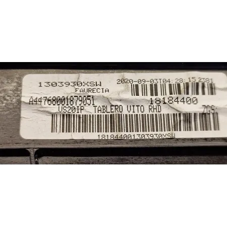 MERCEDES VITO W447 DESKA KOKPIT RHD ANGLIK