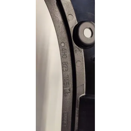 AUDI A8 D4 OSŁONA BŁOTNIKA LEWA 4H0823745C