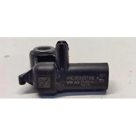AUDI A4 B9 CZUJNIK UDERZENIA 4M0959651 KTL