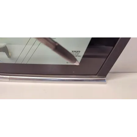 VOLVO V60 SZYBA PRAWY TYŁ 2015 31385429