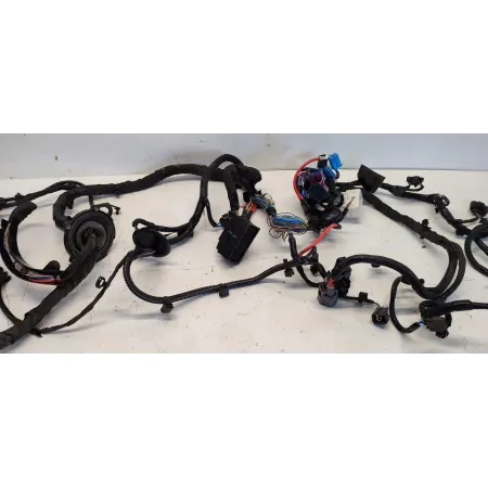 VOLVO V60 WIĄZKA KOMORY SILNIKA 2020