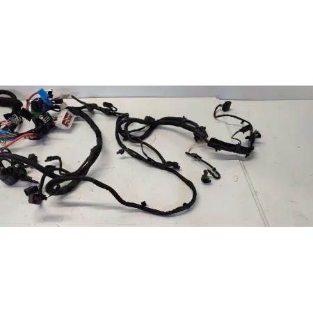 VOLVO V60 WIĄZKA KOMORY SILNIKA 2020