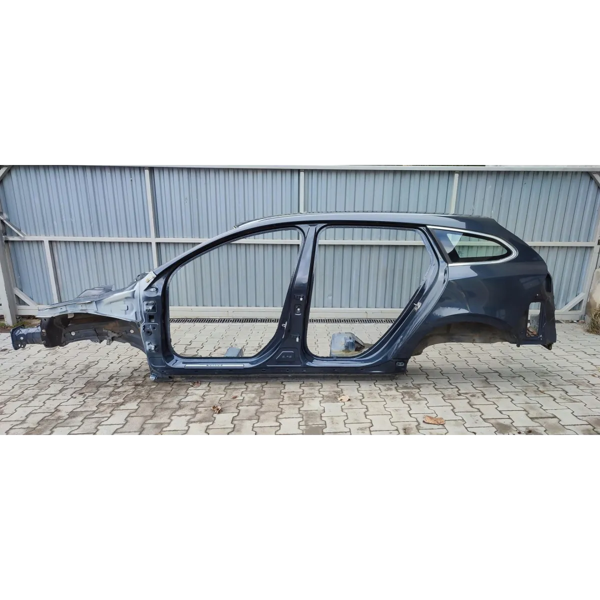 VOLVO V60 ĆWIARTKA BŁOTNIK SŁUPEK LEWY 2015 492