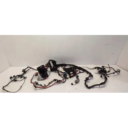 VOLVO V60 WIĄZKA KOMORY SILNIKA 2015