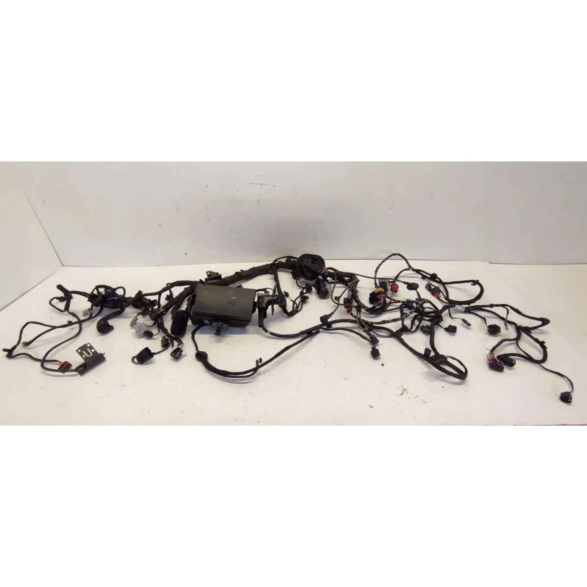 VW TIGUAN II ALLSPACE WIĄZKA KOMORY SILNIKA 1.5 TSI 2022