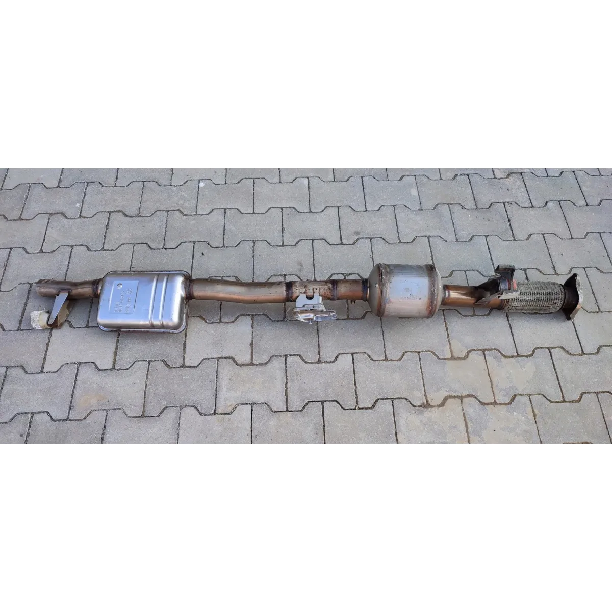 MERCEDES W247 WYDECH TŁUMIK A2474913900 A1774903902