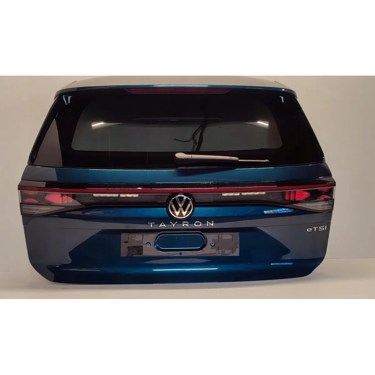 VW TAYRON KLAPA BAGAŻNIKA 2025 P5J 57L827025B