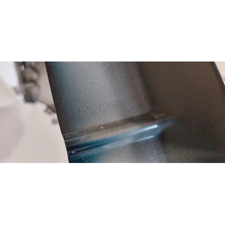 VW TAYRON BŁOTNIK PRAWY PRZÓD 2025 LP5J 57N821022