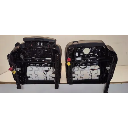 VW TAYRON TIGUAN III FOTELE PRZÓD R-LINE 2025