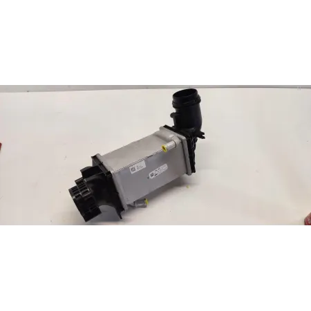 VW TAYRON CHŁODNICA INTERCOOLER 04E145785N