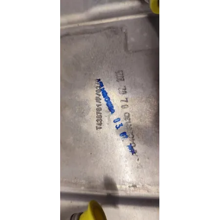 VW TAYRON CHŁODNICA INTERCOOLER 04E145785N