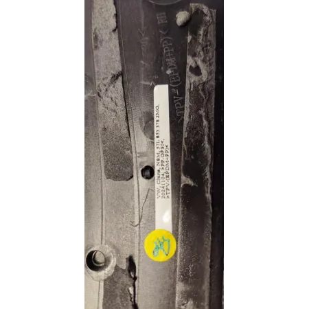 VW TAYRON LISTWA BŁOTNIKA PRAWY TYŁ 57L853378