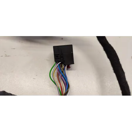 VW TAYRON LUSTERKO PRAWE 15PIN LP5J