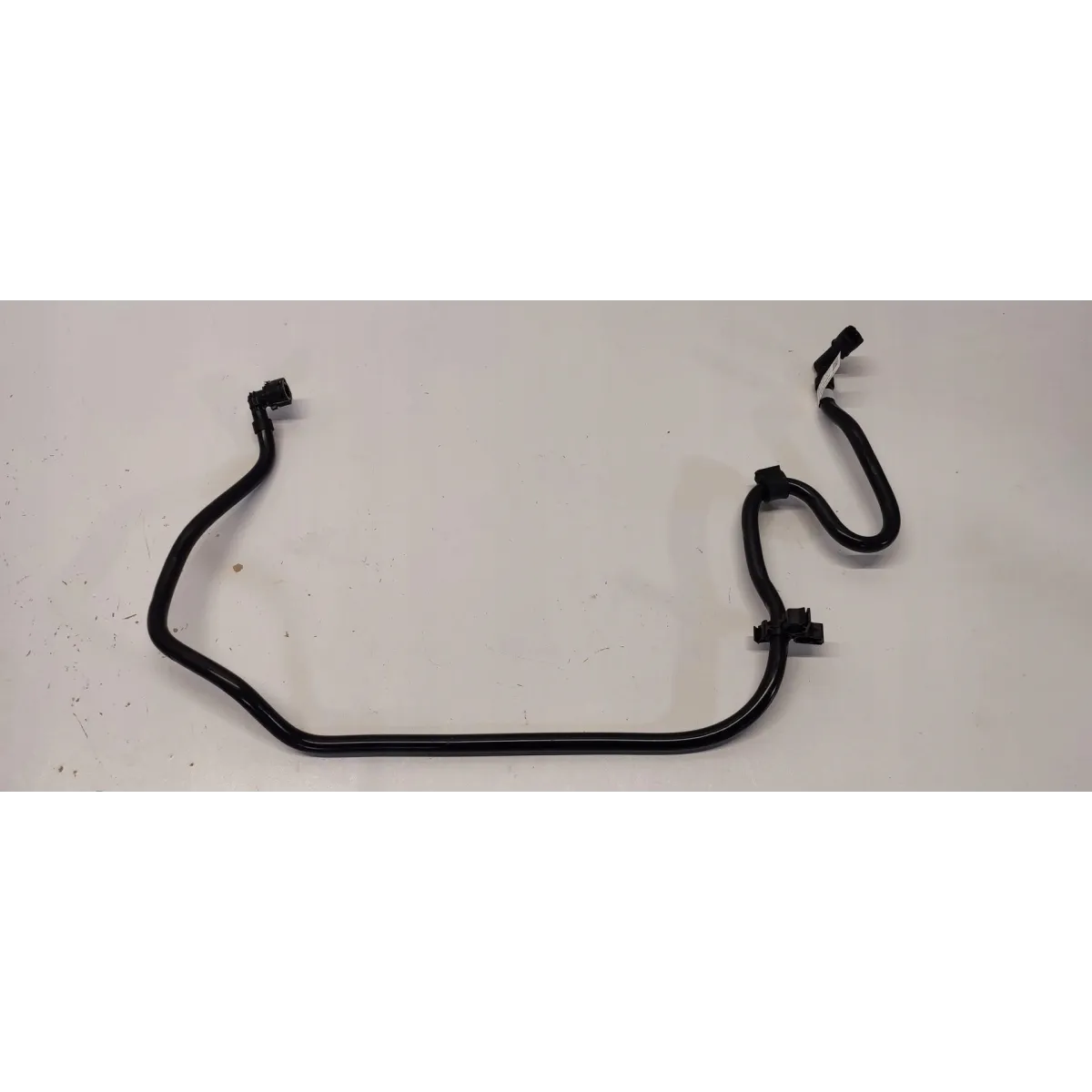 VW TAYRON PRZEWÓD PALIWA 05E133723CE