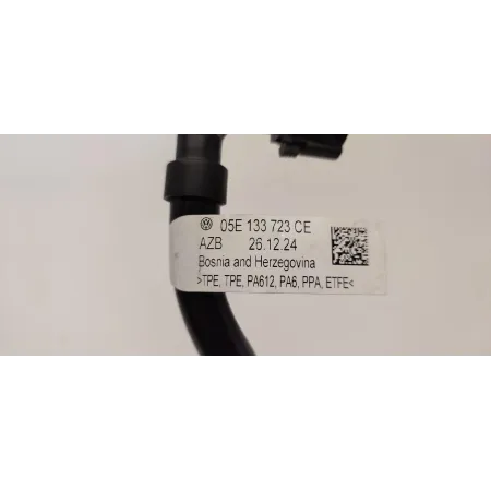 VW TAYRON PRZEWÓD PALIWA 05E133723CE