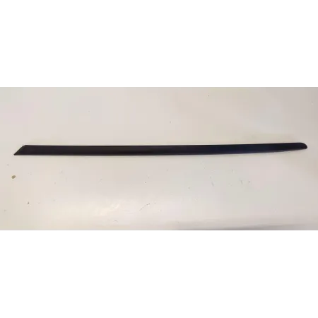 VW TAYRON LISTWA SZYBY CZOŁOWEJ PRAWA 571854328A