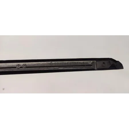 VW TAYRON LISTWA SZYBY CZOŁOWEJ PRAWA 571854328A