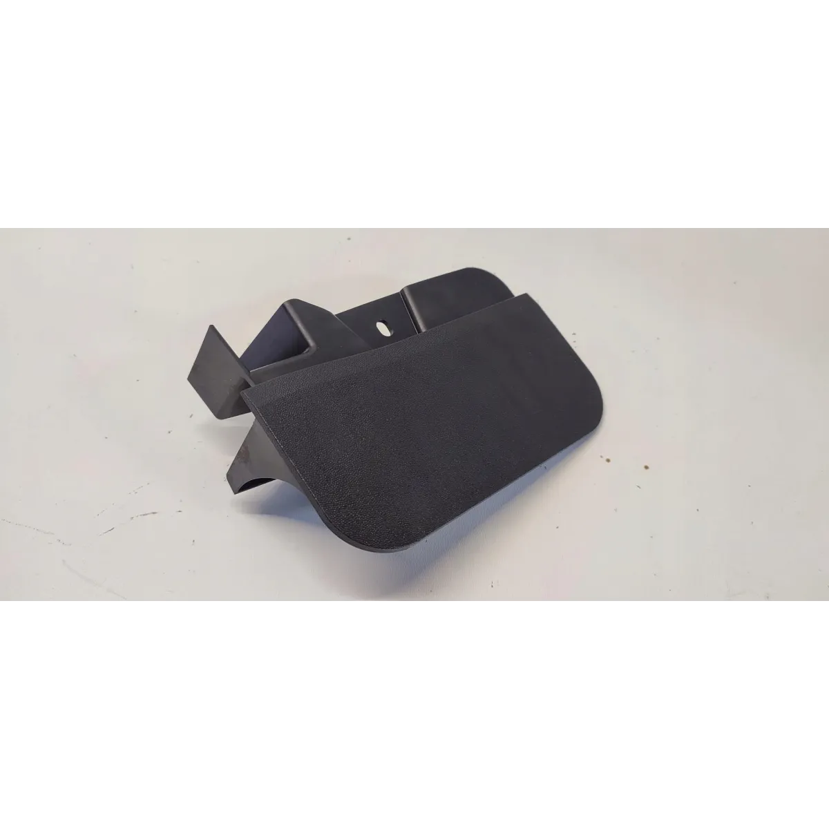 VW TAYRON CHLAPACZ LEWY TYŁ 57L854855