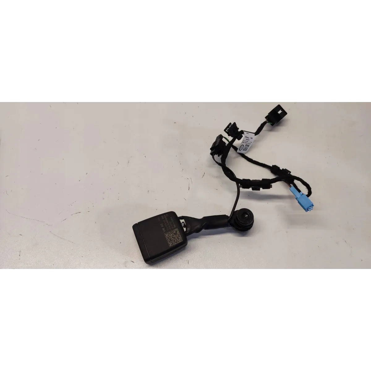 VW TAYRON ZAPINKA PASA KANAPY 3 RZĄD 57H858491