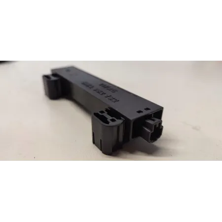 VW TAYRON WZMACNIACZ ANTENY 5WA962132