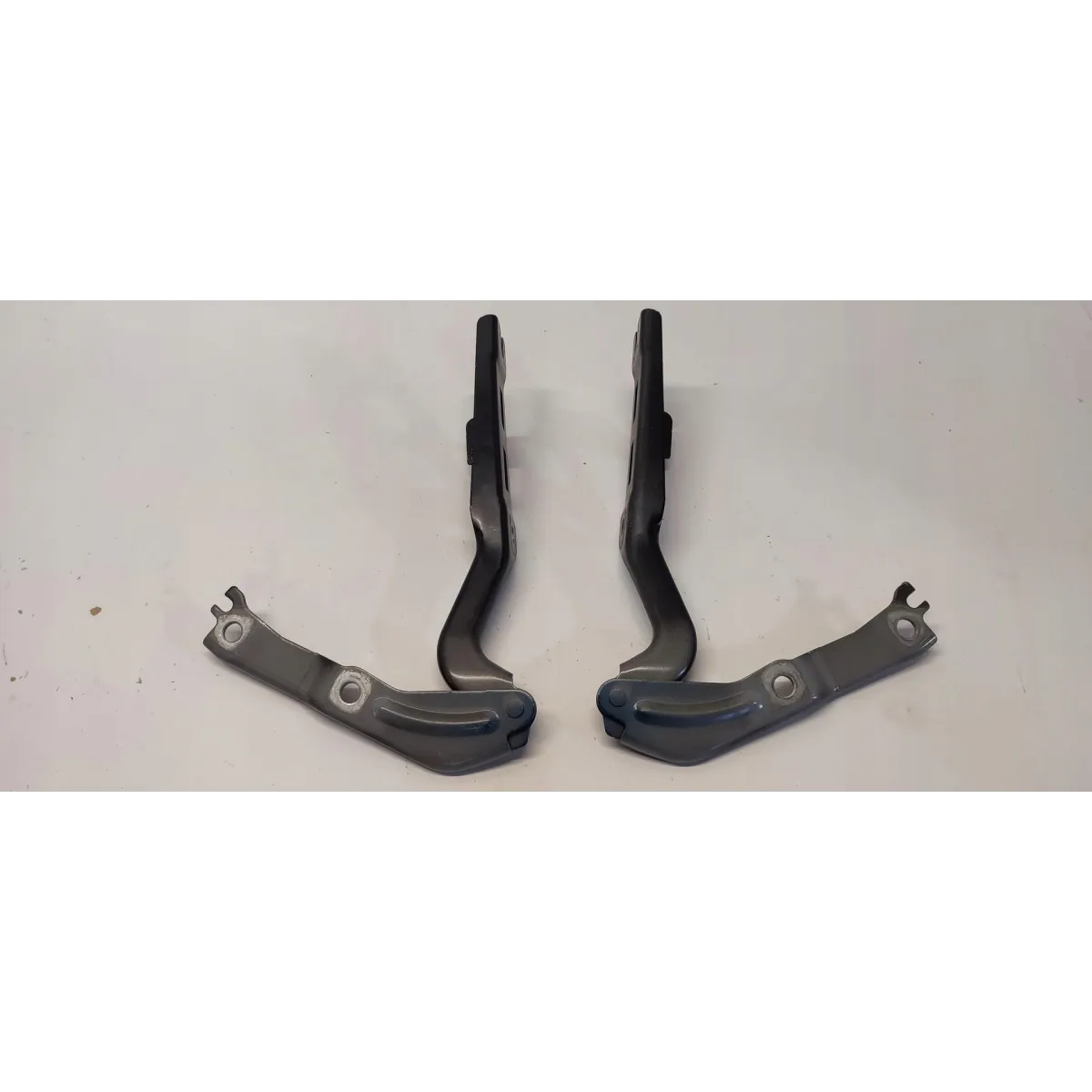 VW TAYRON ZAWIASY MASKI KOMPET 57N823301 57N823302