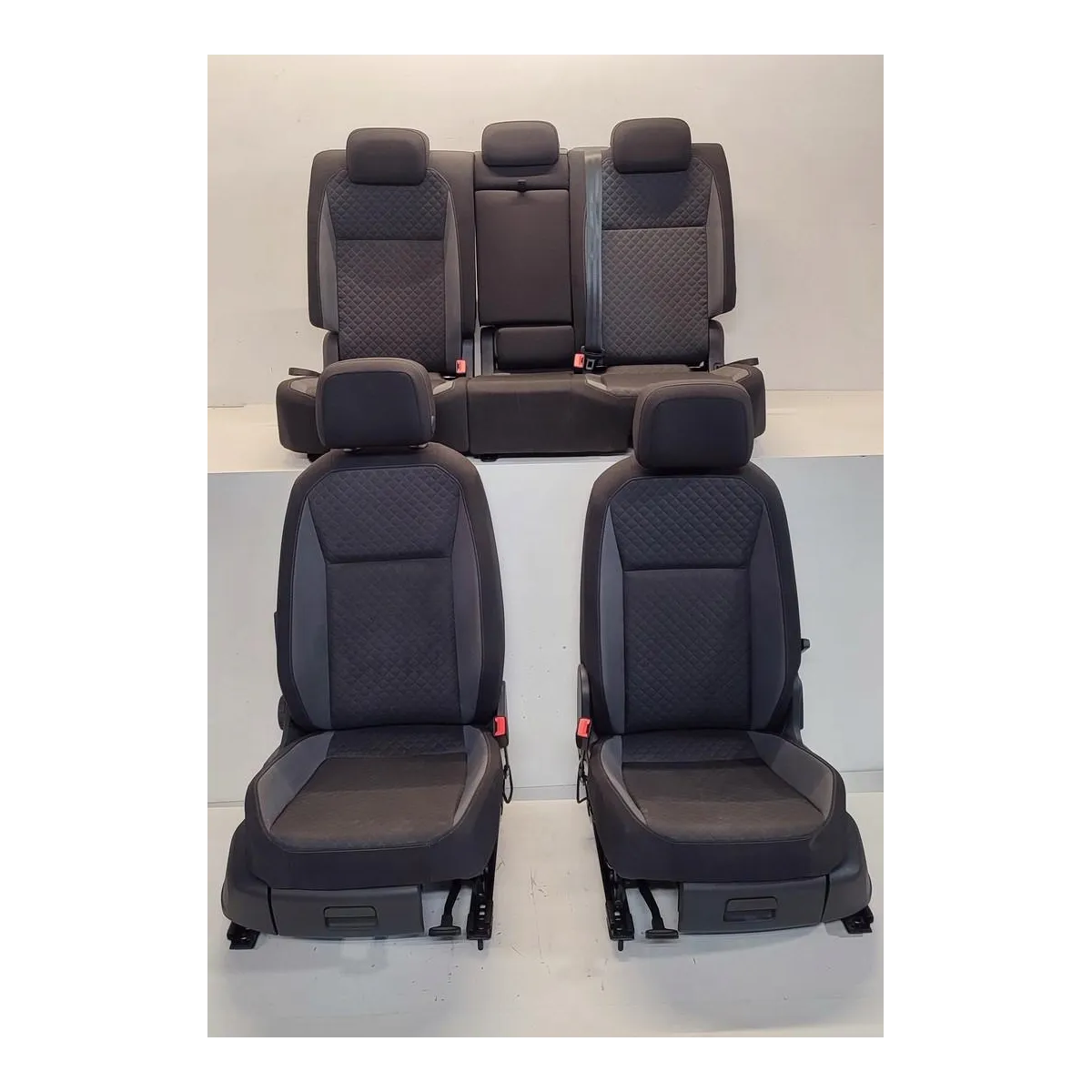 VW TIGUAN II FOTELE KANAPA 2020