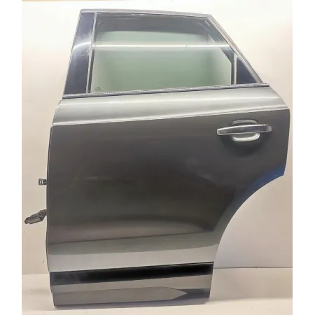 AUDI Q3 8U DRZWI LEWY TYŁ 2017 LZ7S S-LINE 8U0833051B