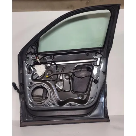 AUDI Q3 8U DRZWI PRAWY PRZÓD LZ7S 2017 S-LINE 8U0831052C