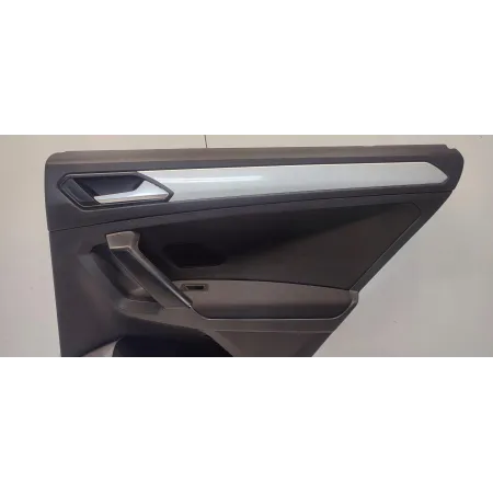 VW TIGUAN II BOCZEK PRAWY TYŁ 5NA867212K