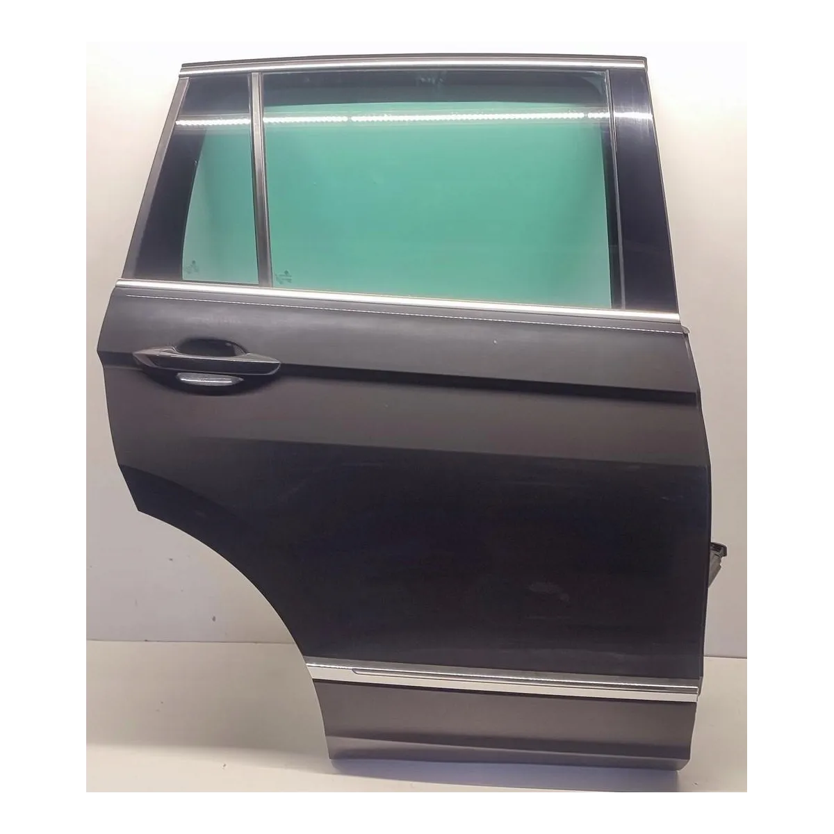 VW TIGUAN II DRZWI PRAWY TYŁ I7F 5NA833056J