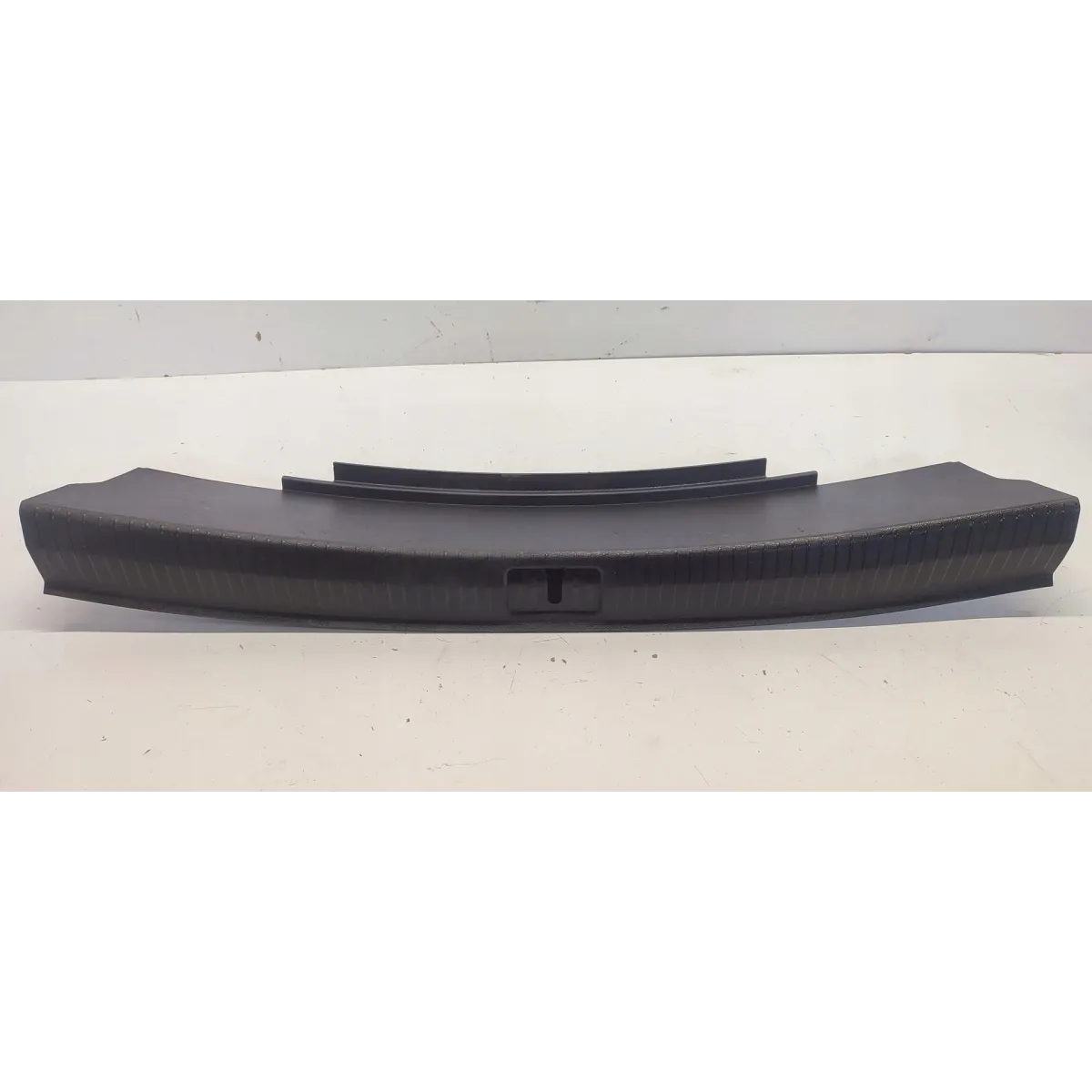 VW TIGUAN II OSŁONA PROGU BAGAŻNIKA 5NA863459D