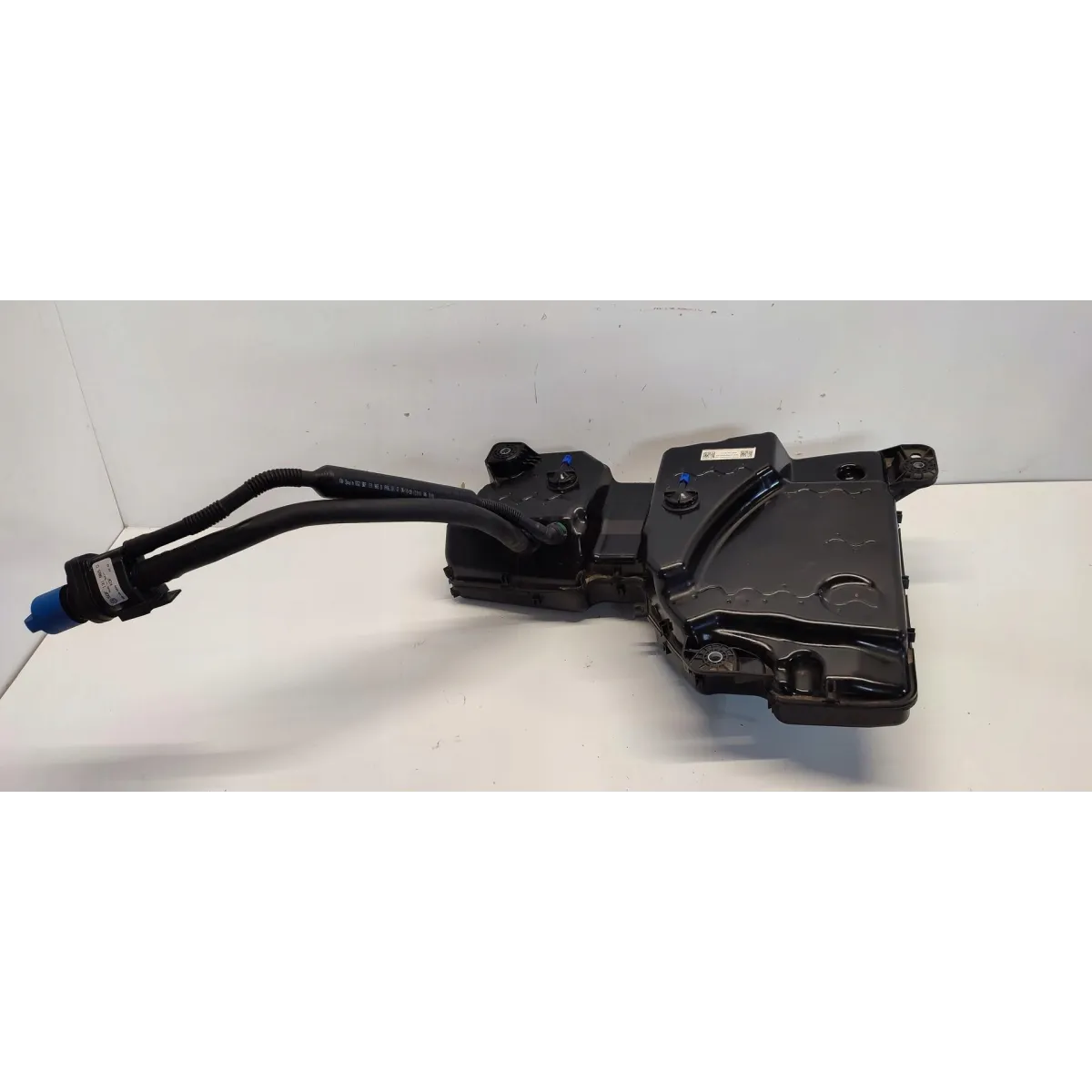 VW TIGUAN II ZBIORNIK ADBLUE 5QF131877L 5Q0131969E