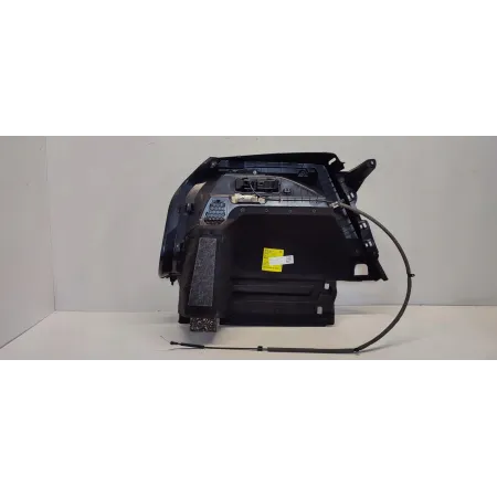 VW TIGUAN II BOCZEK BAGAŻNIKA PRAWY 5NA867428 BL