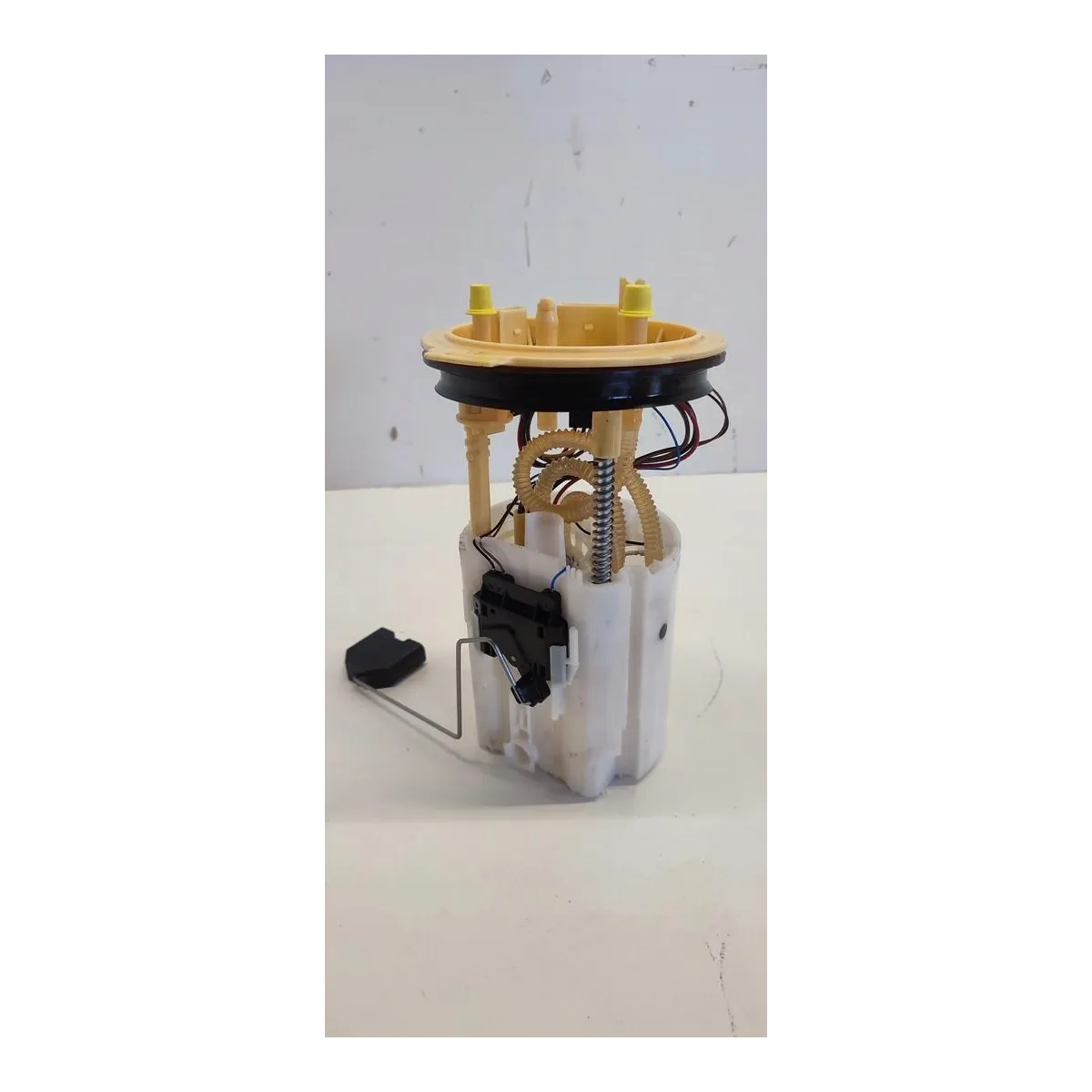 VW TIGUAN II POMPA PALIWA 2.0 TDI 5QA919050C