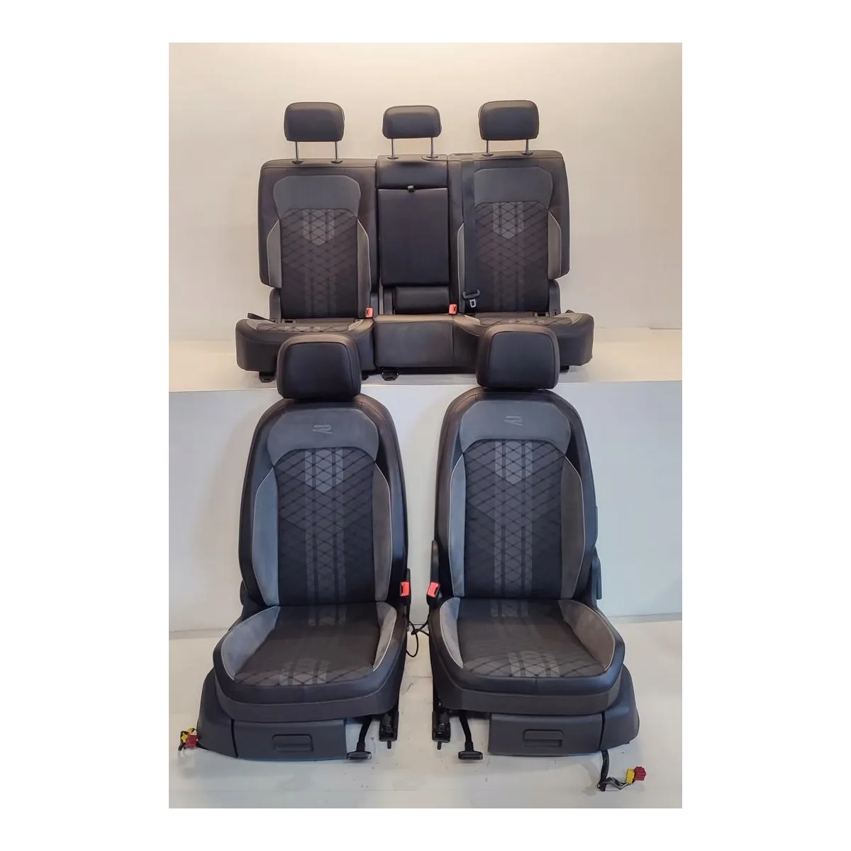 VW TIGUAN II FOTELE KANAPA R-LINE GRZANE